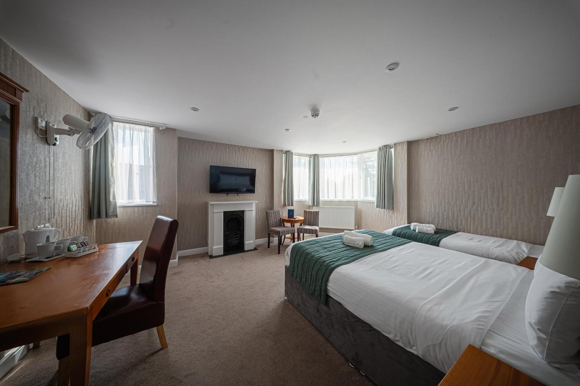 The Clarendon 3* Blackheath