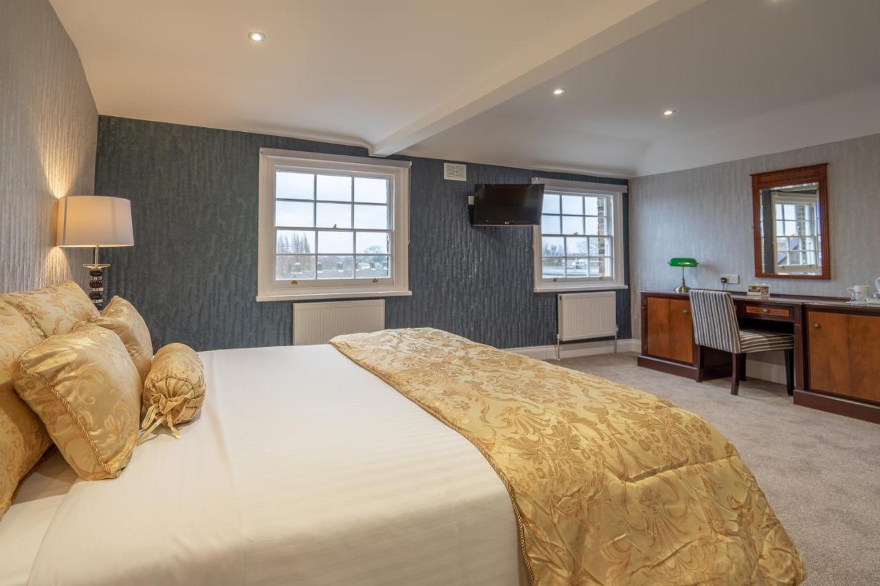 The Clarendon Hotel 3*